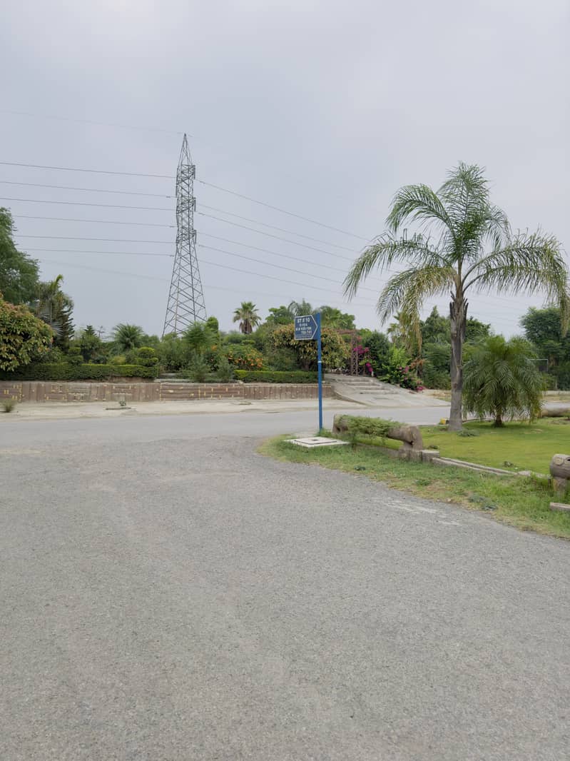 1.7 Kanal Plot For Sale In G16/3 Road 50 Feet 3