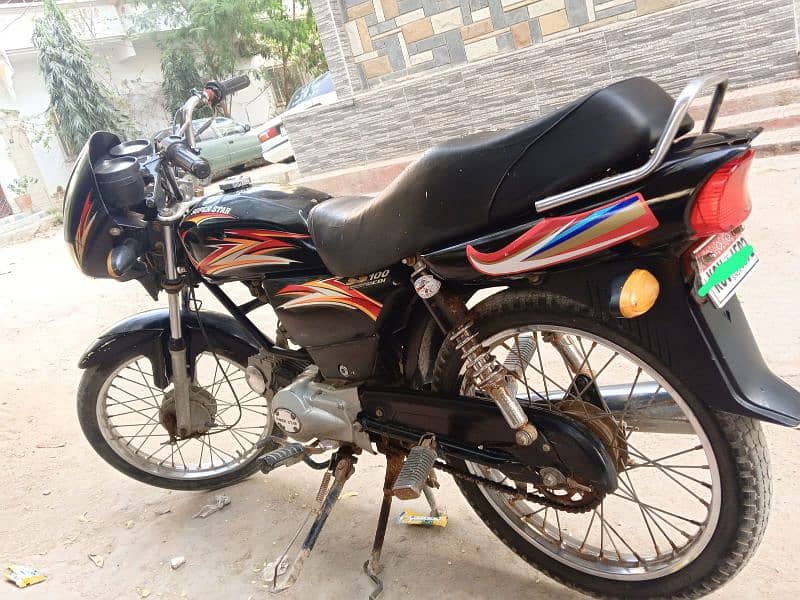 Super Star 100cc 2021 mint condition 6