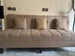 3 seater sofa comebed in 2 pieces available