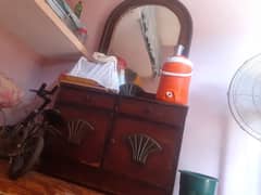 dressing table 0