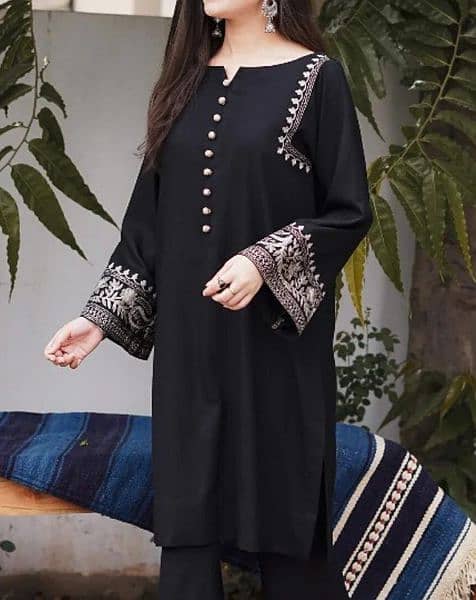 2 pcs women's stitched Embroidered suit 3