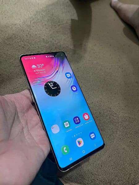 Samsung S10 plus 5G 
8/256gb 3