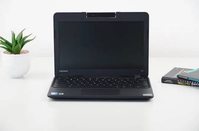 Lenovo n22 Chromebook & Laptop 4gb Ram 16gb SSD 1