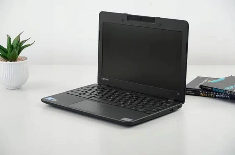 Lenovo n22 Chromebook & Laptop 4gb Ram 16gb SSD 2