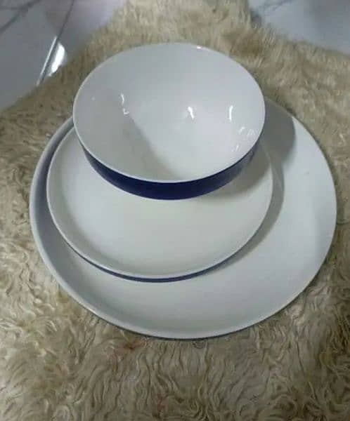 18 piece dinner set, stoneware 1