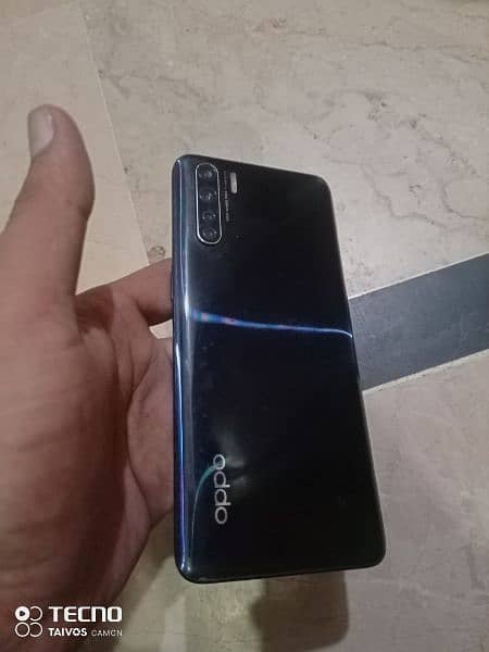 Oppo F15 3