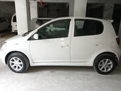 Toyota Vitz 2013