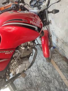 Ravi Piaggio 125 Euro  new condition