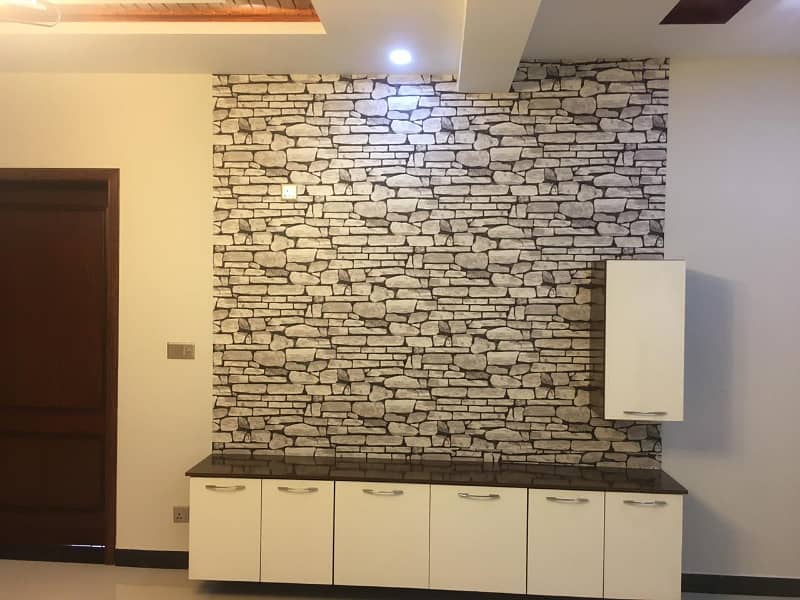 10 Marala 3 Bed Ground Floor Flat For Sale In Askari 14 12