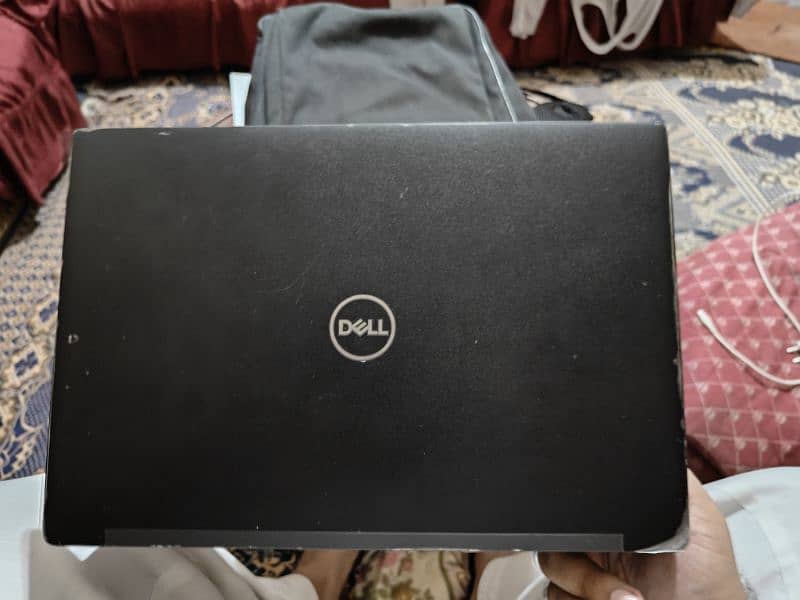 Dell latitude 7390 core i7 8gen 16ram 512rom 1