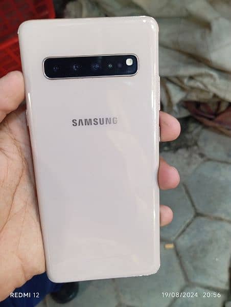 Samsung galaxy S10 5G 8,,256gb 2