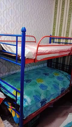 condition well bunk bed