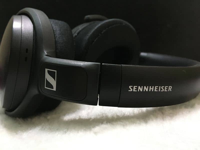 Sennheiser HD-400S Wired Noise Canceling Over Ear Headphone For Sale 1