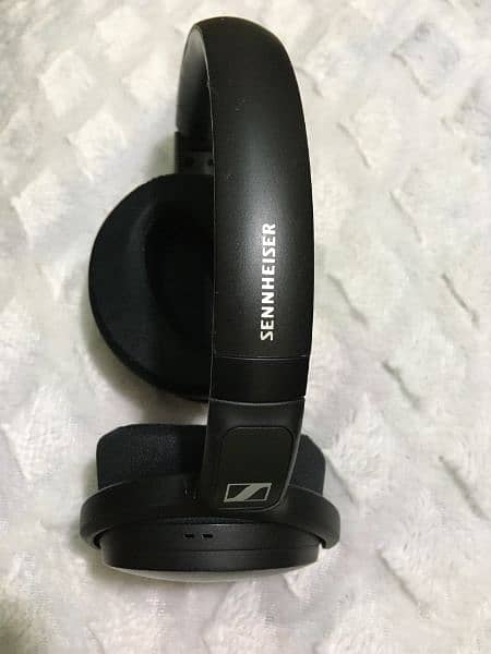 Sennheiser HD-400S Wired Noise Canceling Over Ear Headphone For Sale 14