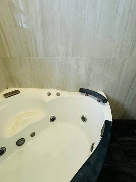 Jacuzzi for sale 2