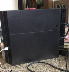 ORIGNAL SLIGHTLY USED PS4-749 FAT 1TB