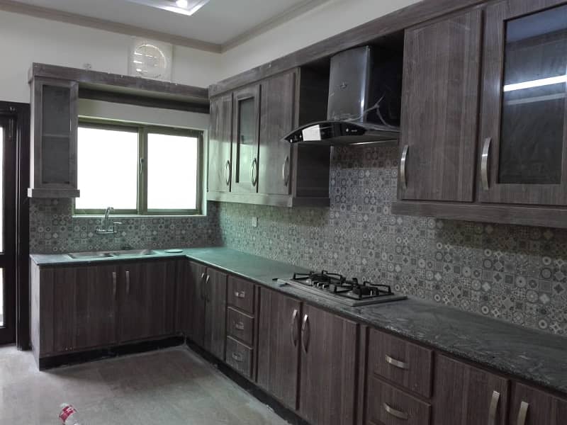 1 Kanal 8 Bed House For Sale In Gulshan Abad Adyla Road Rwp 8