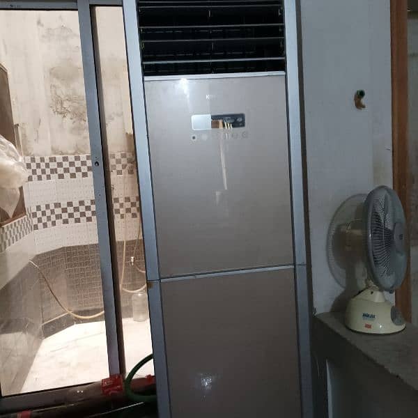 Kenwood 2 ton floor standing AC 3