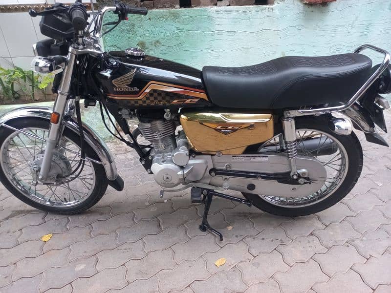 Honda CG 125 SE Special edition 23/24 (0302-5328032) 2