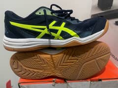 ASICS squash shoes in good condition  size UK8.1/2 US9.1/2 EURO43.5