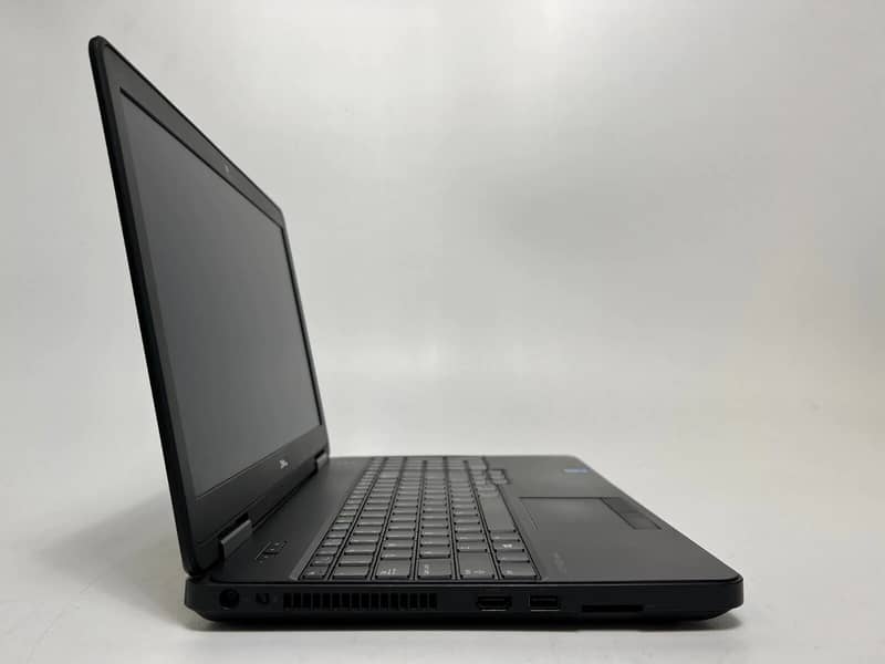 DELL LATITUDE E5540 CORE i5 GEN. 4th 8GB DDR3 RAM 256GB SSD 500GB HDD 1