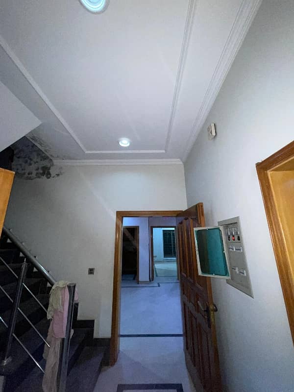 1 kanal beautiful house available for sale in johar town 6