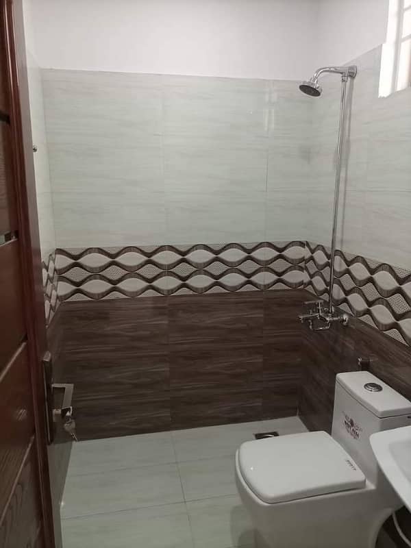 5 marla beautiful house available for sale in johar town 6