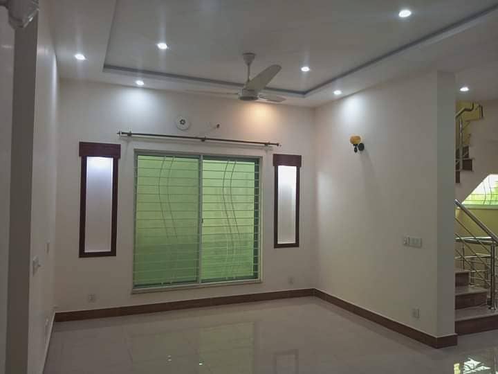 5 marla beautiful house available for sale in johar town 19