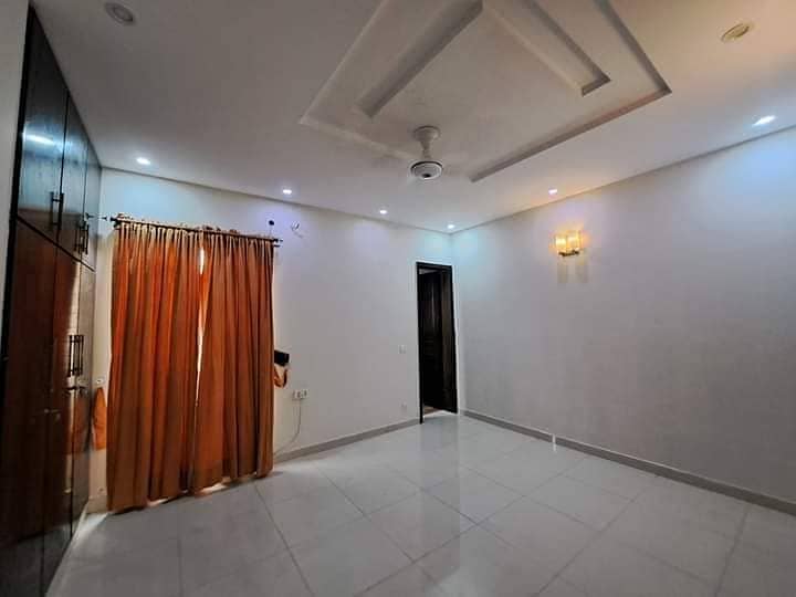 12 marla beautiful house available for sale in johar town 11