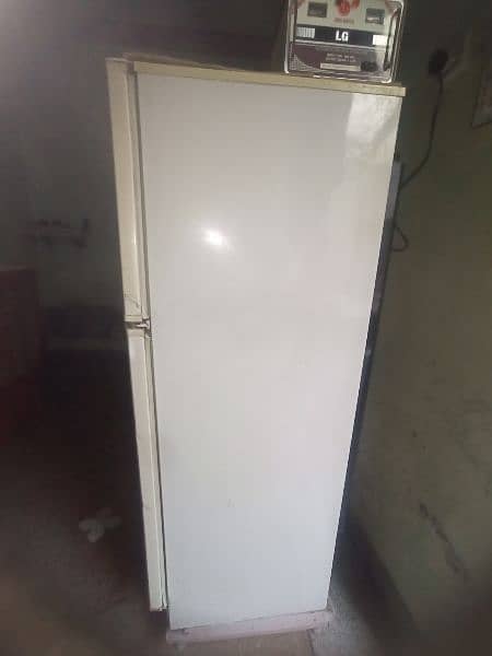 refrigerator pell for sale all ok hai. . . 1