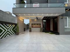 Brand New Vip House Available For Sale In Bahria Town Lahore Near Jasmine Shopping Mall 0