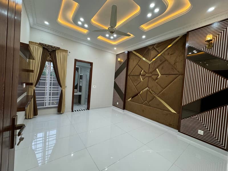 Brand New Vip House Available For Sale In Bahria Town Lahore Near Jasmine Shopping Mall 5