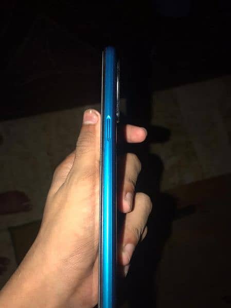 Realme 5i 1