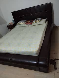 luxury Bed with Mattress 0