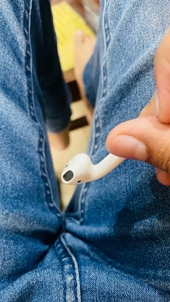 airpod 2nd generation right earpiece for sell original 1