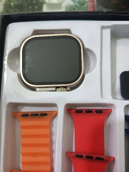 Crown i40 Ultra 2 Suit Smart Watch 2