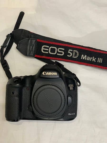 Conon 5D mark iii. Best Cammera For Photography. 2