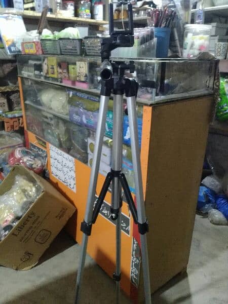 5.5 Feet tripod with mobile header, Best for tictok video shoot. Ring 2