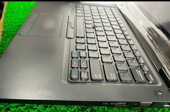 DELL LATITUDE 5480 CORE i5 2.70Ghz GEN. 7th 8GB DDR4 RAM 256GB SSD 7