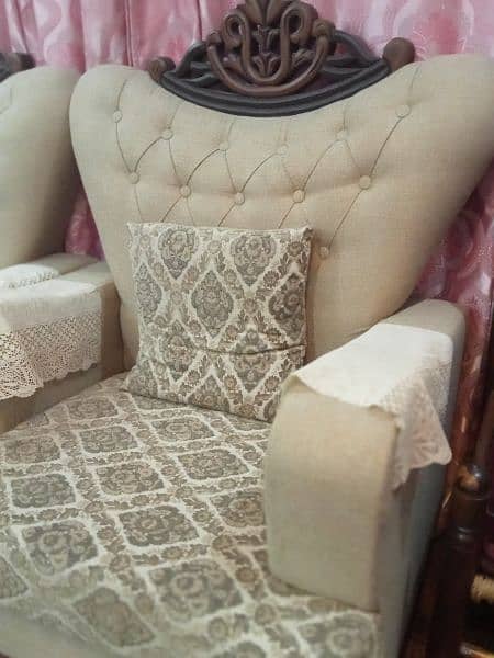 Sofa set 5 seater 4