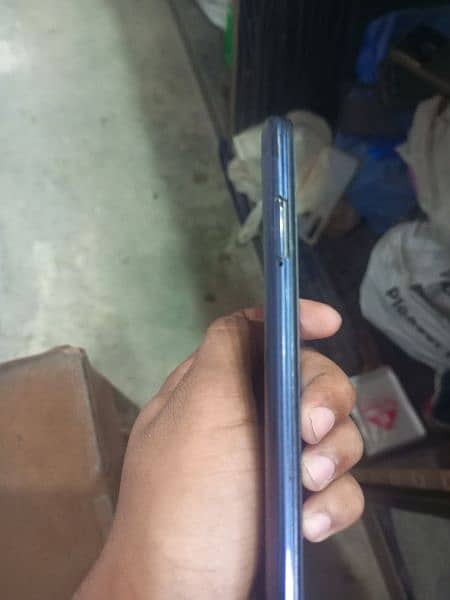 Infinix hot 9 play 4 gb ram/64 gb storage 0