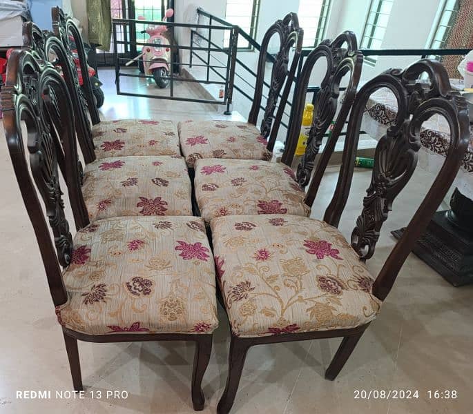 Dining Table / Round Dining / 6 Chairs / Top glass dining 2