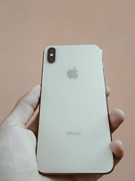 iPhone xsmax 64 GB. Non PTA. 84% BH. 1