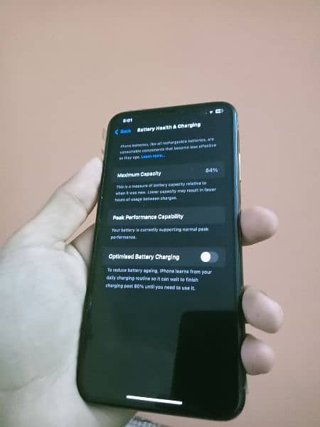 iPhone xsmax 64 GB. Non PTA. 84% BH. 5