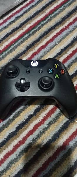 Xbox One controller 1