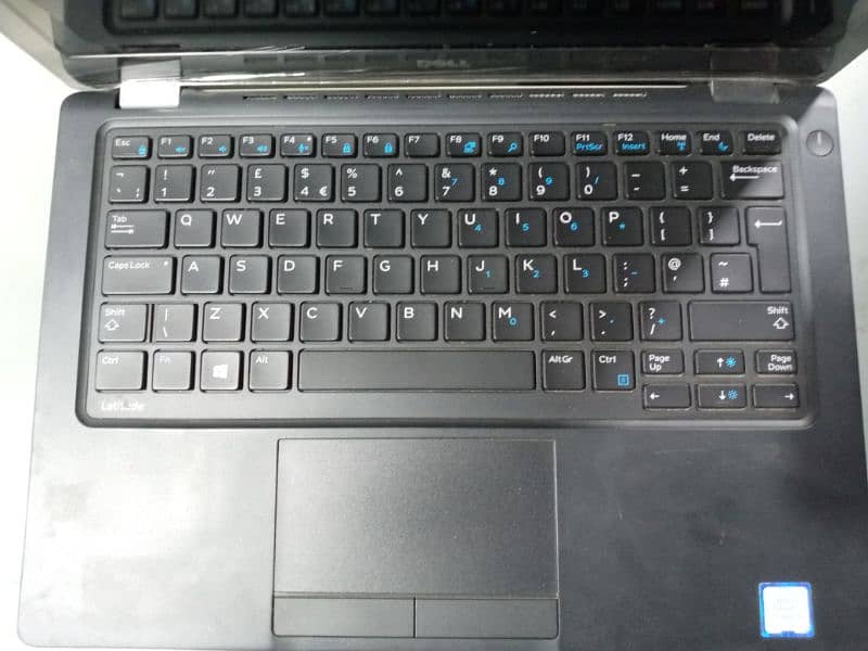 Dell Latitude I3 7Th Gernation 4