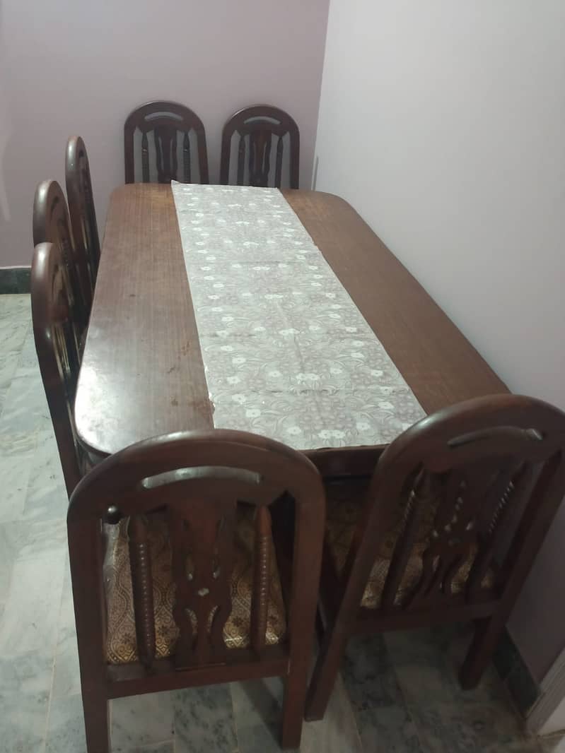 8 Seater Wooden Dinning Table 0