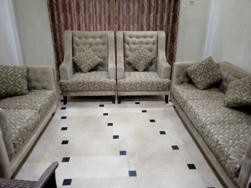 7 Seater Sofa Set 0