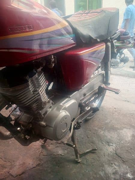 Honda 125 10/9 All ok 3