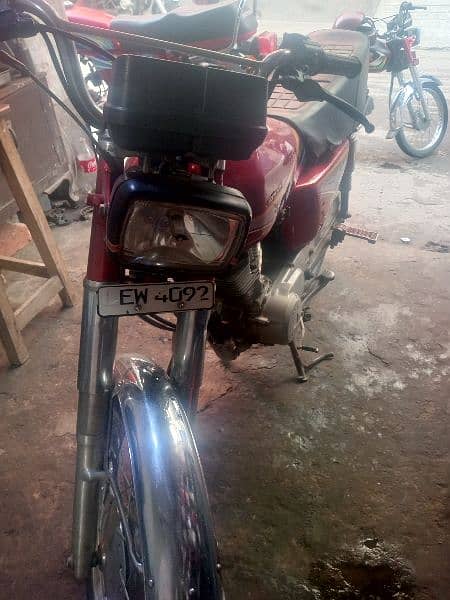 Honda 125 10/9 All ok 4